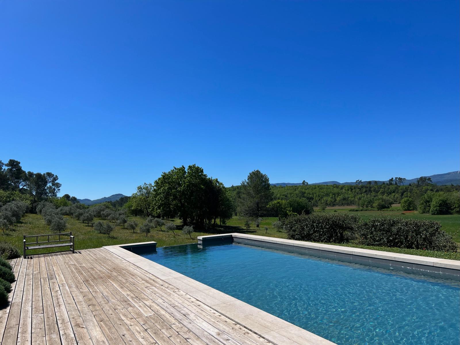 Vue depuis la piscine